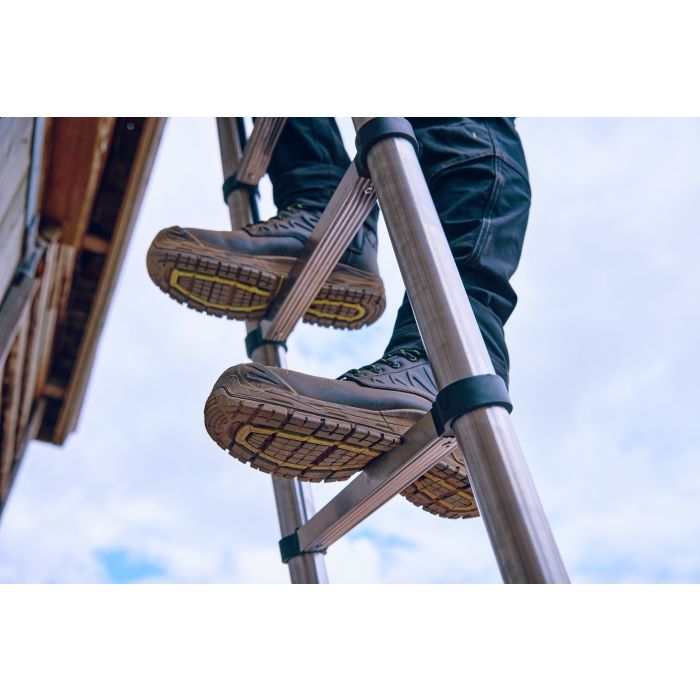 Apache Chilliwack — Black Waterproof S7S HRO LG FO SC SR